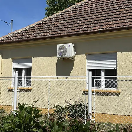 Dom wakacyjny Vipo Balatonkeresztúr